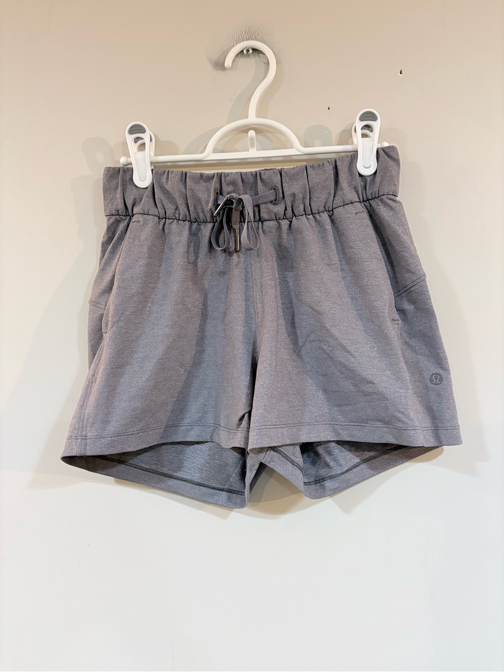 Lululemon on the fly shorts size 2
